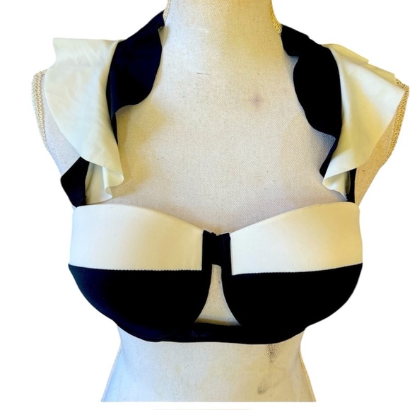 Ladies size Medium NWOT swim suit top black and white. Adorable - Picture 1 of 11